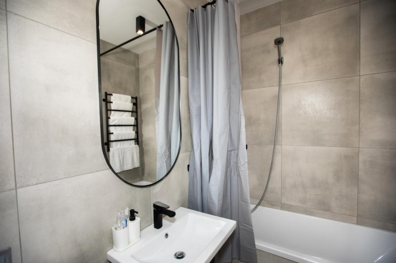 Nude: Spacious Near Historic Center On Zbarazka Street * Ternopil