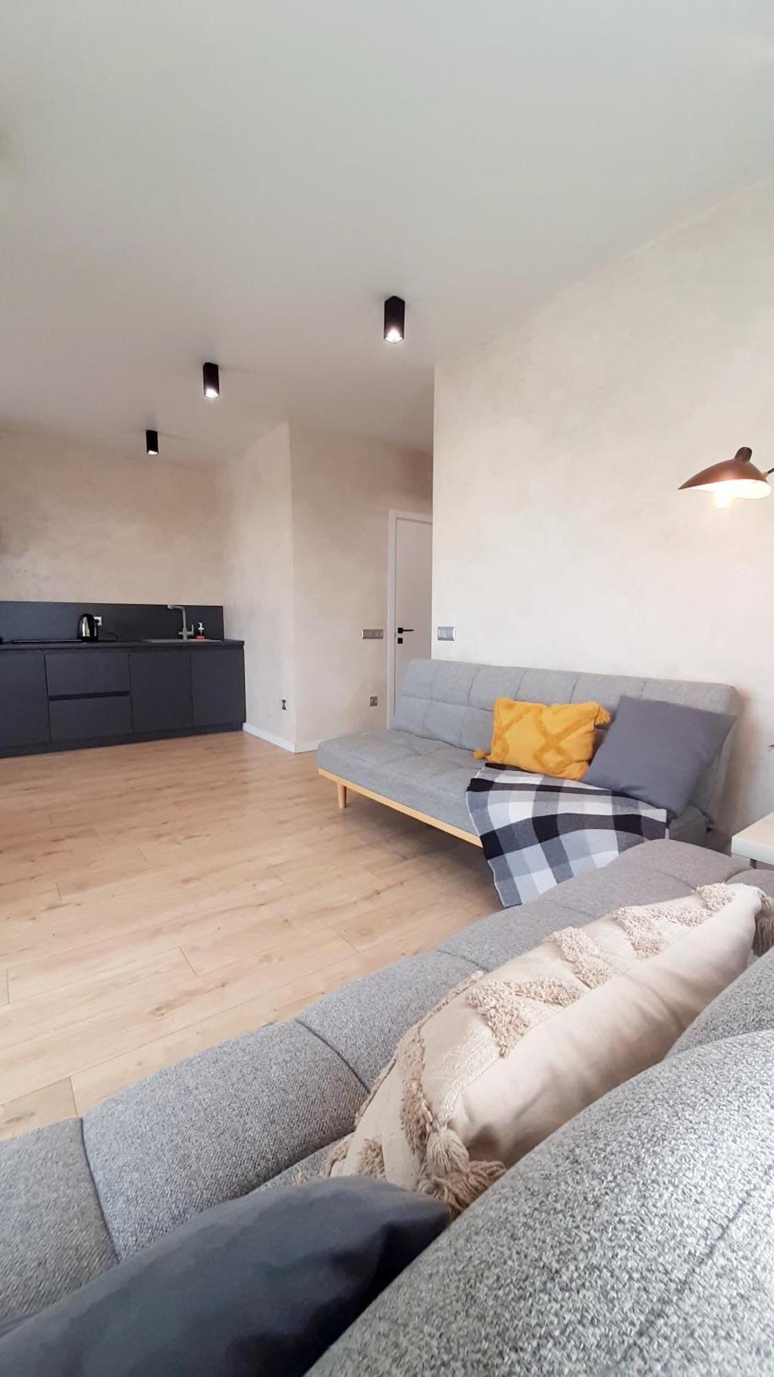 Nude: Spacious Near Historic Center On Zbarazka Street *